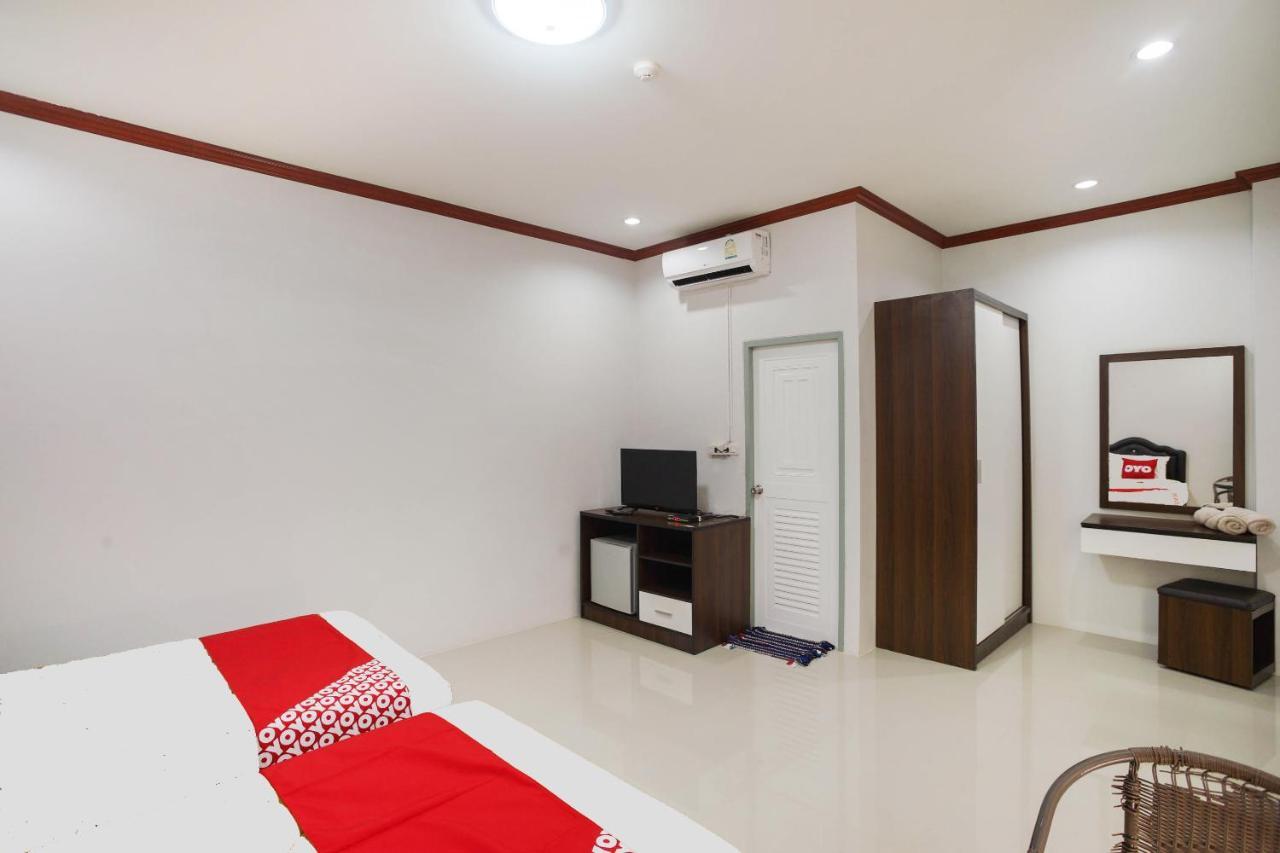 Oyo 75394 Sakthong Grand Hotel Chiang Khong Esterno foto