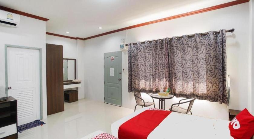 Oyo 75394 Sakthong Grand Hotel Chiang Khong Esterno foto