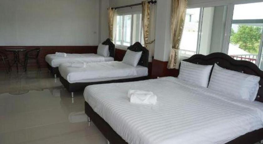 Oyo 75394 Sakthong Grand Hotel Chiang Khong Esterno foto