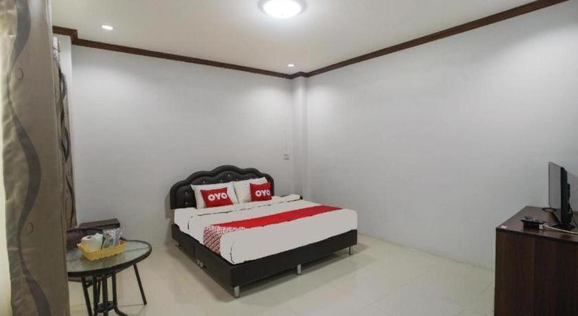Oyo 75394 Sakthong Grand Hotel Chiang Khong Esterno foto