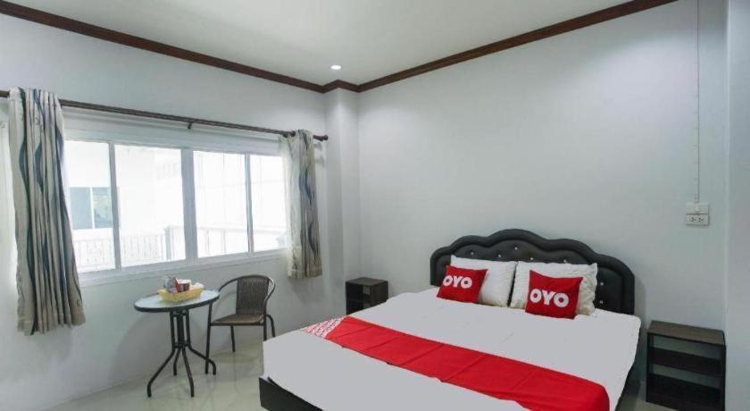 Oyo 75394 Sakthong Grand Hotel Chiang Khong Esterno foto