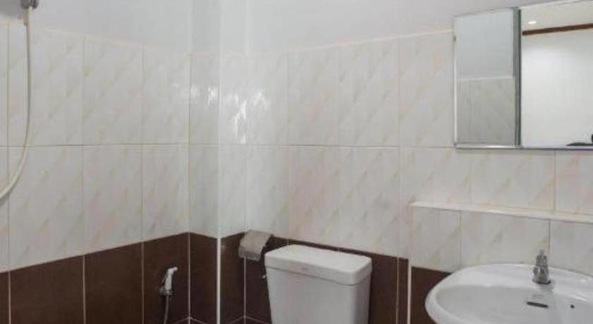 Oyo 75394 Sakthong Grand Hotel Chiang Khong Esterno foto